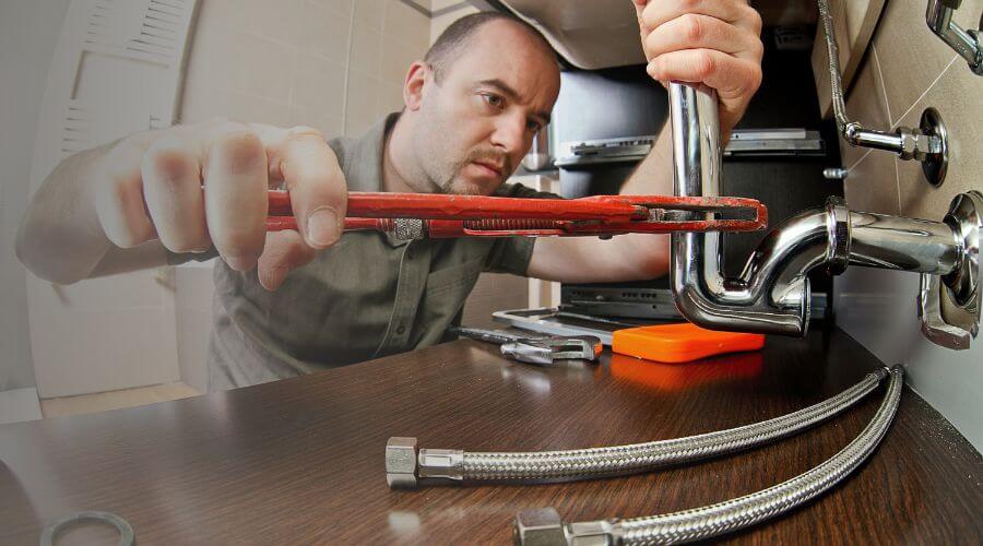 Expert burst pipe repair services in Charlevoix, MI